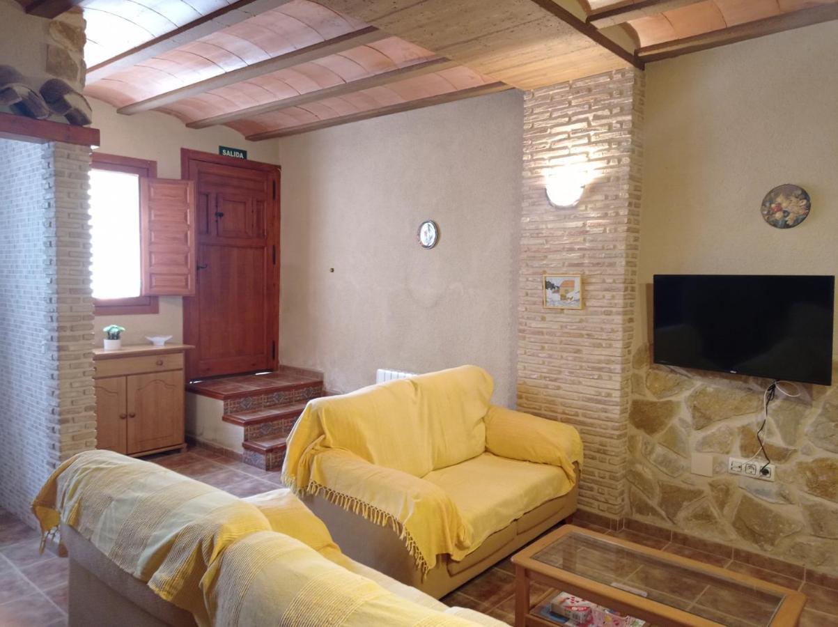 Casa Camille.Villares Elche De La Sierra Eksteriør bilde