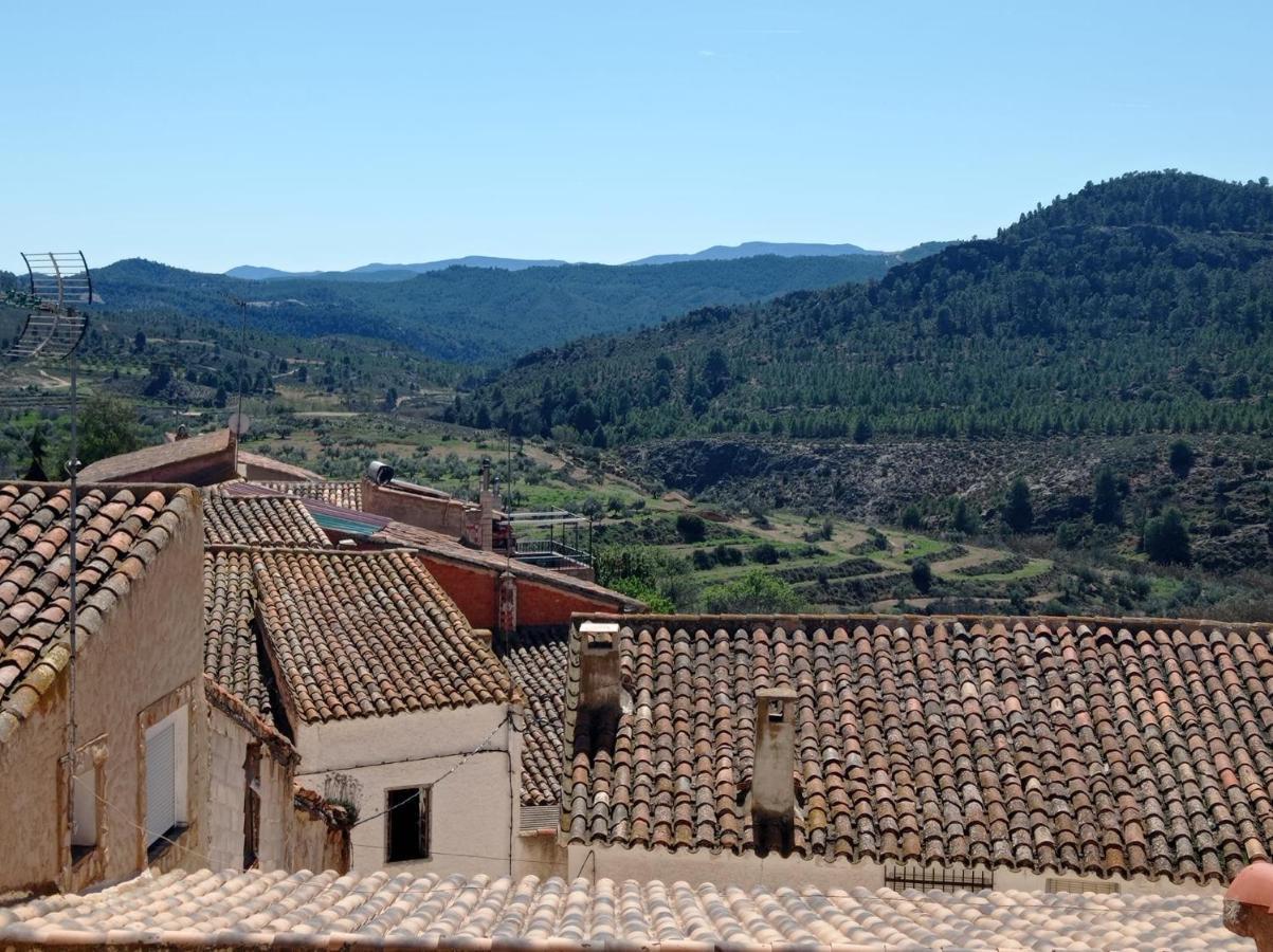 Casa Camille.Villares Elche De La Sierra Eksteriør bilde